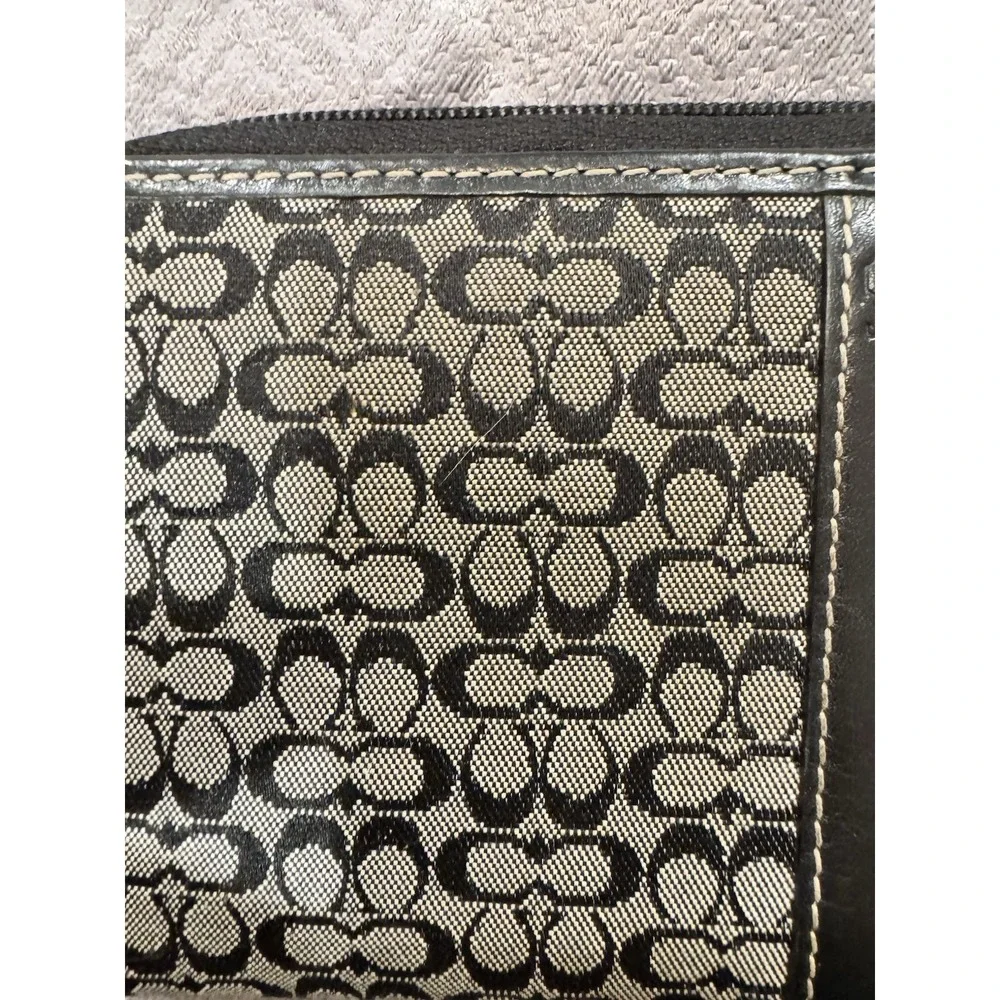 Coach Leather Wallet Black with C Logo Zip Around Multi Pocket In Black - Picture 3 of 11